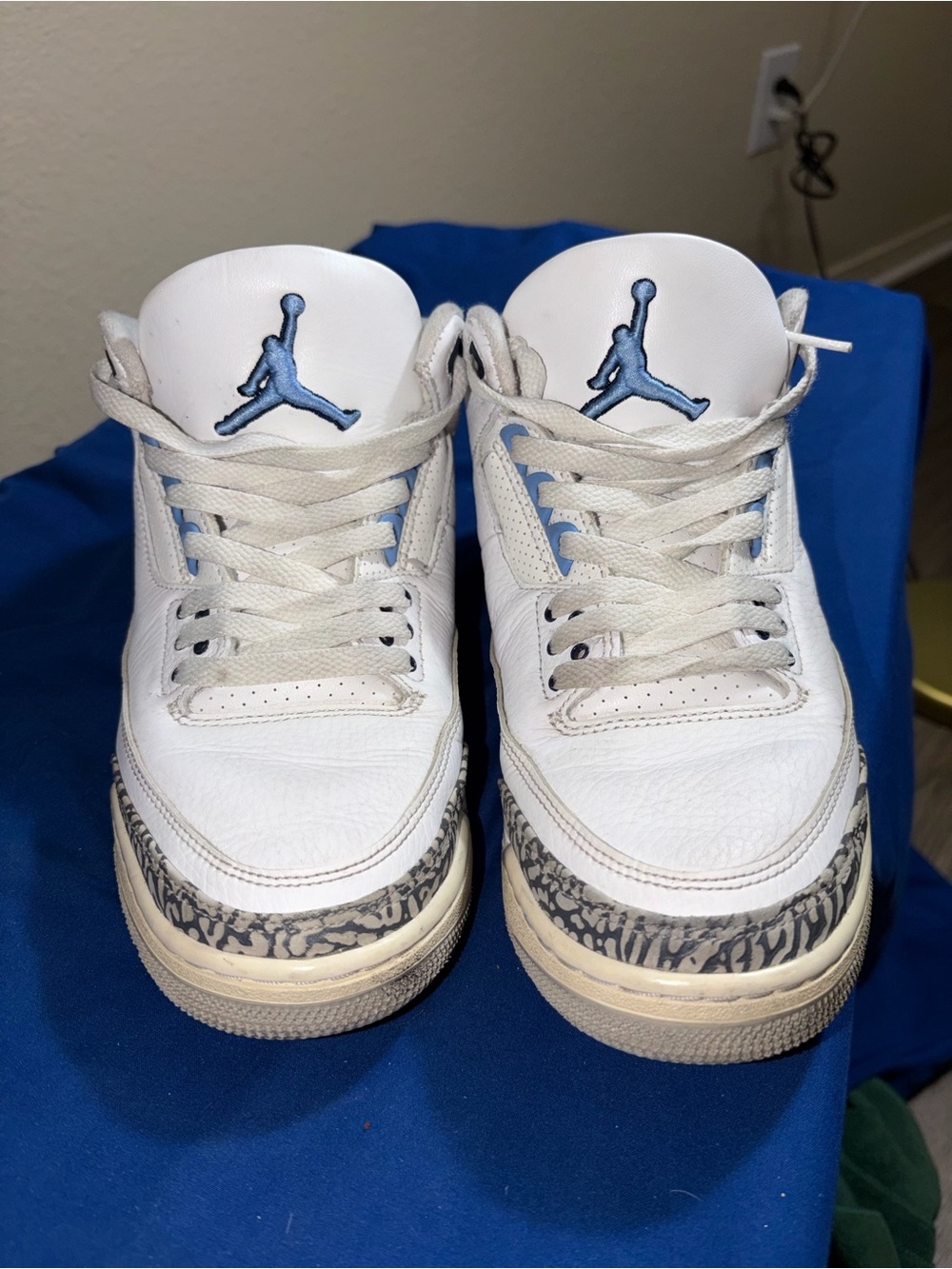 Nike Kids White Sneakers with Light Blue Jumpman and Elephant Print